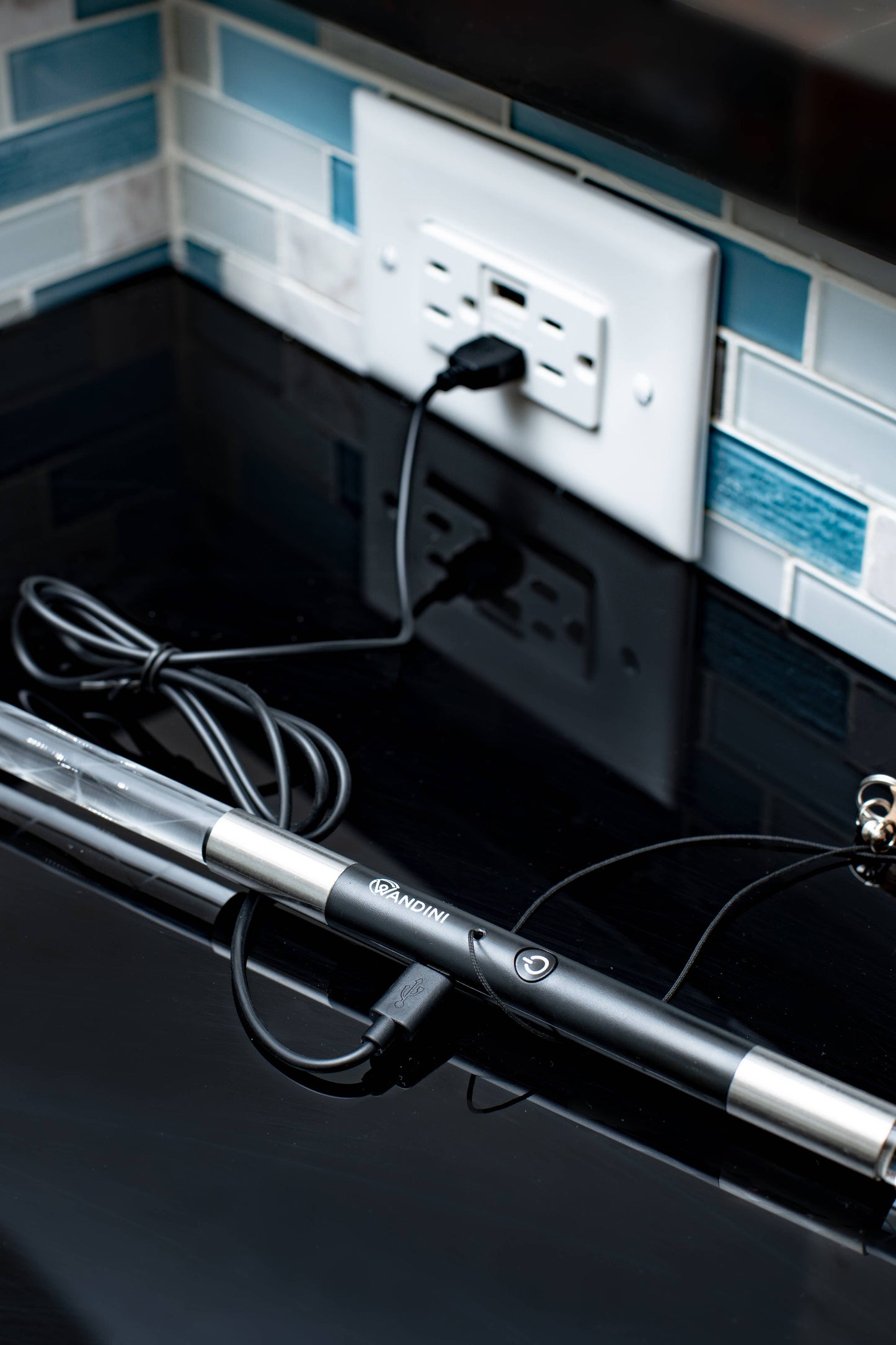 Wandini Glow.O Magic LED Levitation Wand