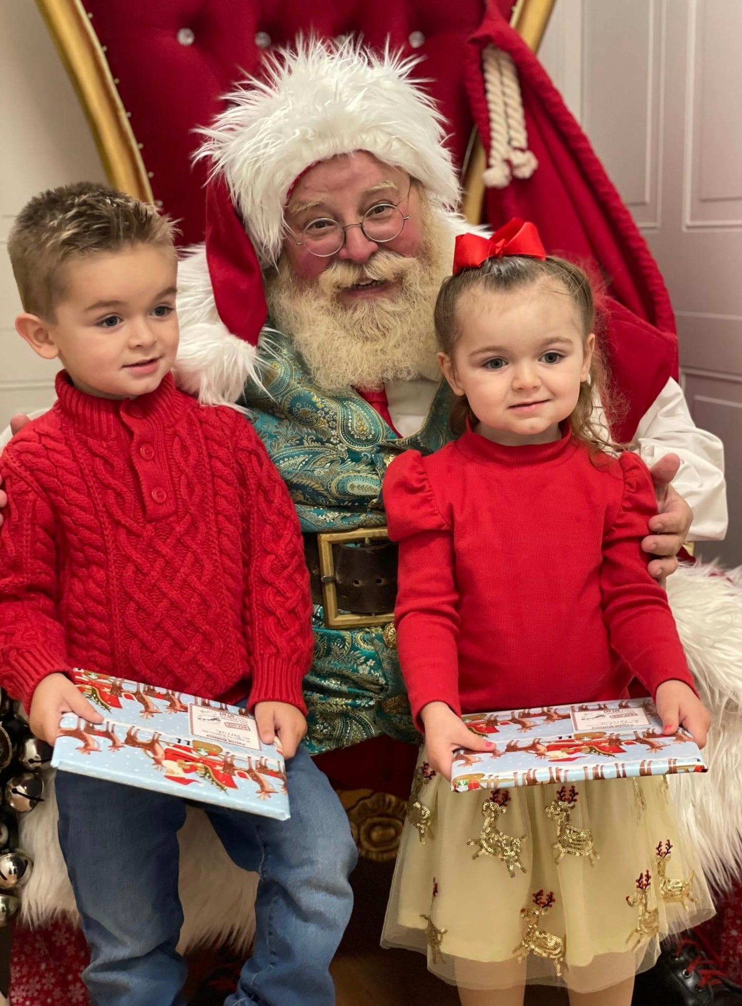 6:40 pm SANTA-Huntington, December 8