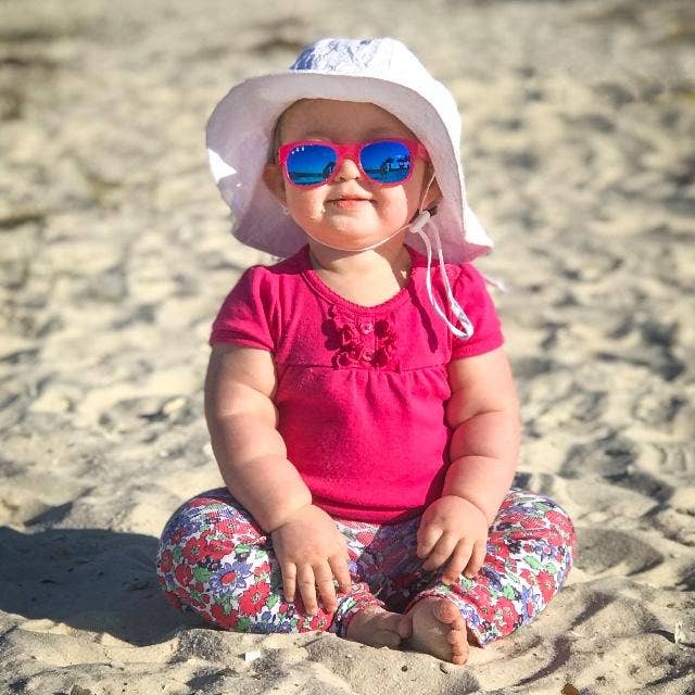 Cloudy Blue Sunglasses: Toddler (Ages 2-4) / Grey Polarized Lens