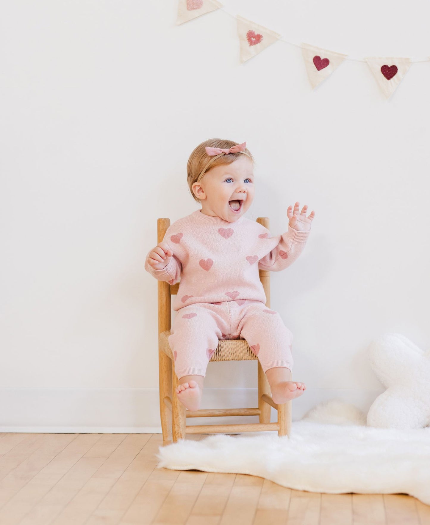 Organic Jacquard
Heart Knit Sweater and Pants || Bubblegum