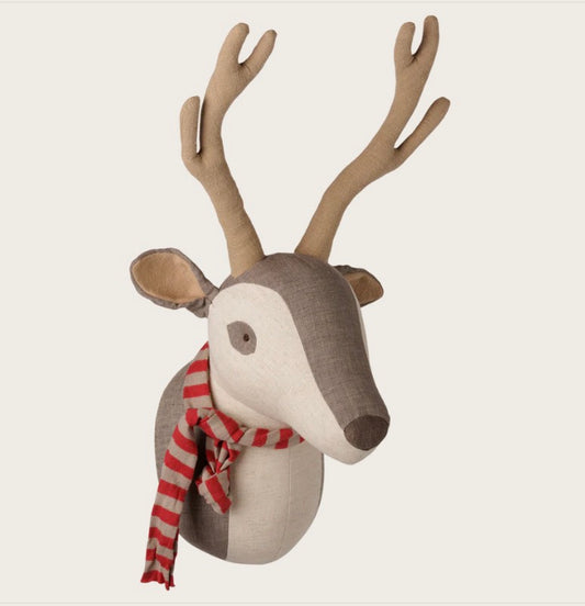 Trophy deer - Light nature