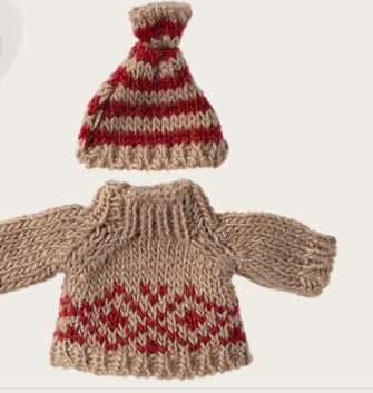 Knitted sweater and hat, Mum mouse/ Deer