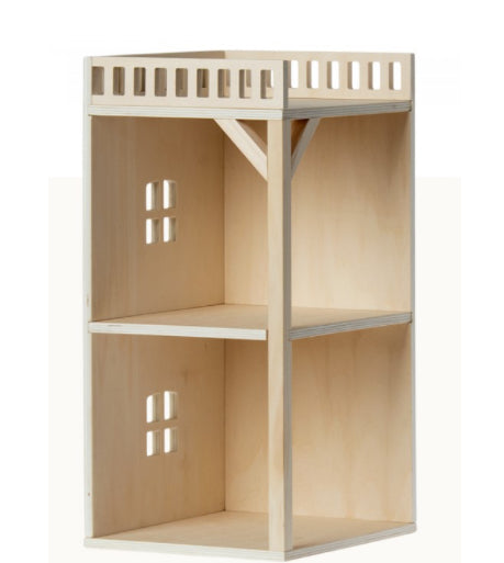 Mouse hole Farmhouse Annex