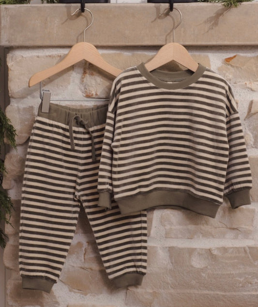 VELOUR RELAXED SWEATSHIRT + SWEATPANT SPRUCE STRIPE