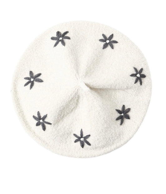TULIP BERET MIDNIGHT DAISIES