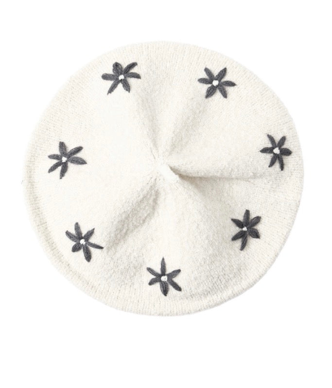 TULIP BERET MIDNIGHT DAISIES