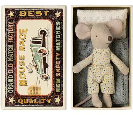 Little Brother Mouse in Matchbox- magnet hands