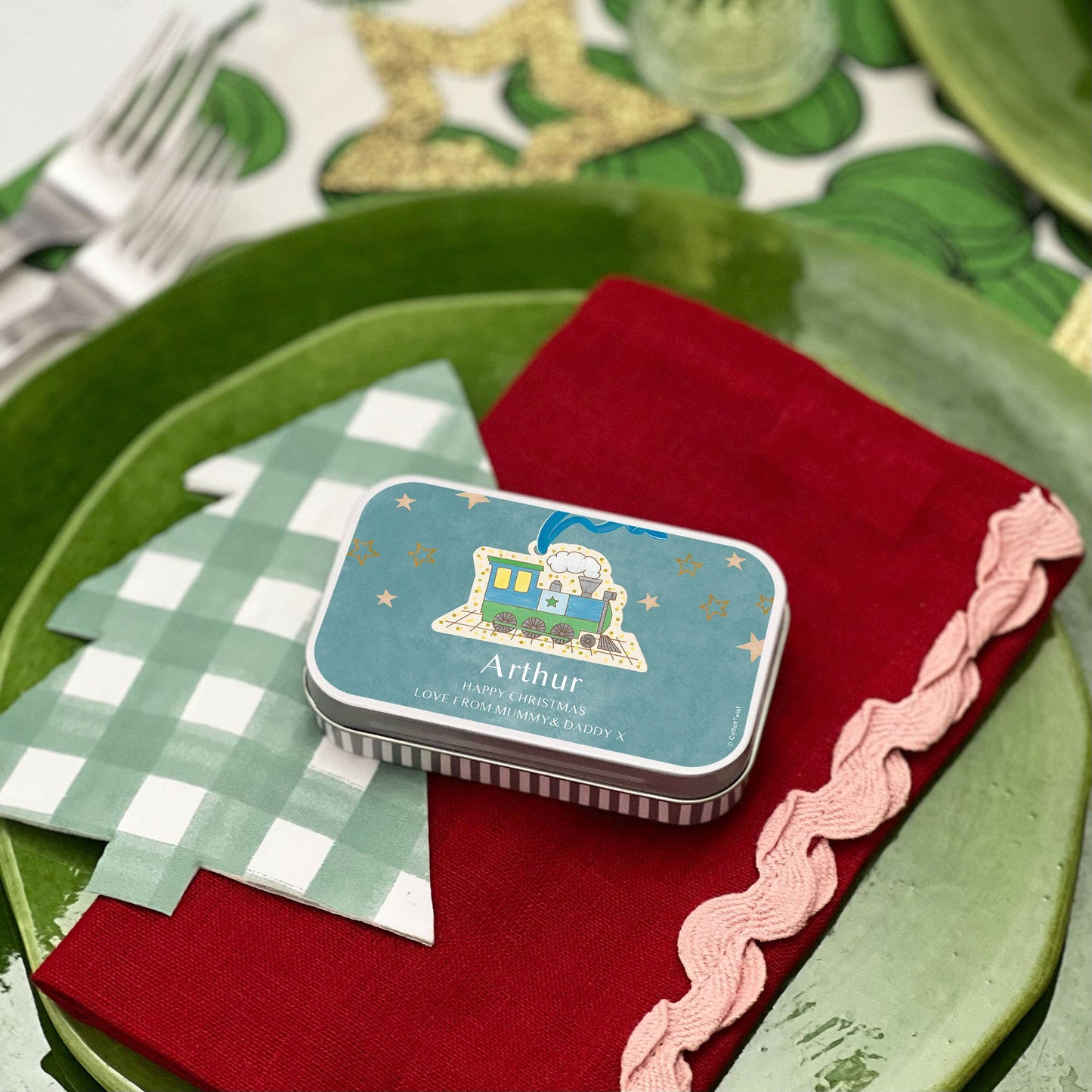 make your own vintage train decoration