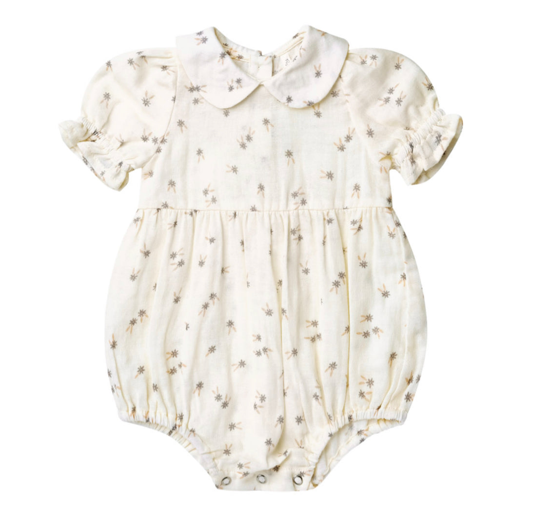 3-6m Rylee + Cru GRACIE ROMPER || BLUE DAISY HUNTINGTON LOCATION