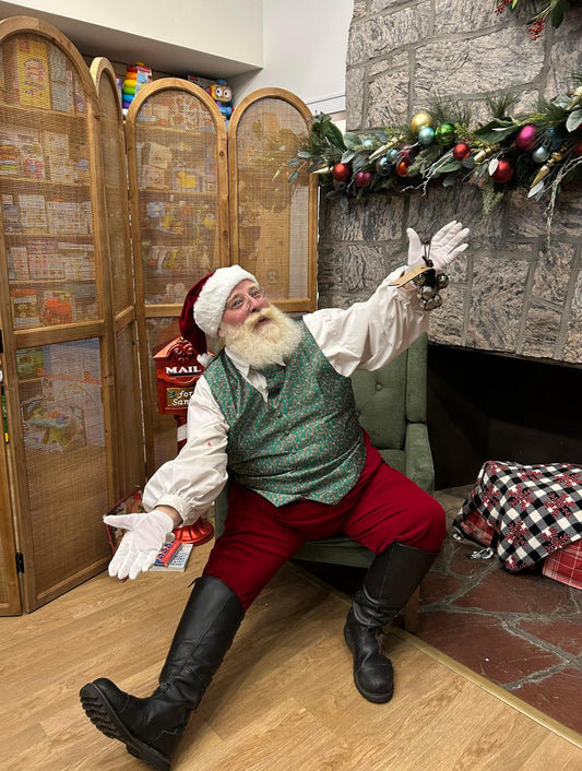 11:40 am SANTA-HUNTINGTON , December 7