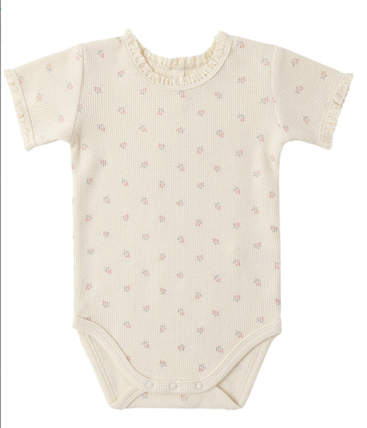 SHORT SLEEVE WAFFLE BODYSUIT+ SKIRTED BLOOMER MAUVE DITSY