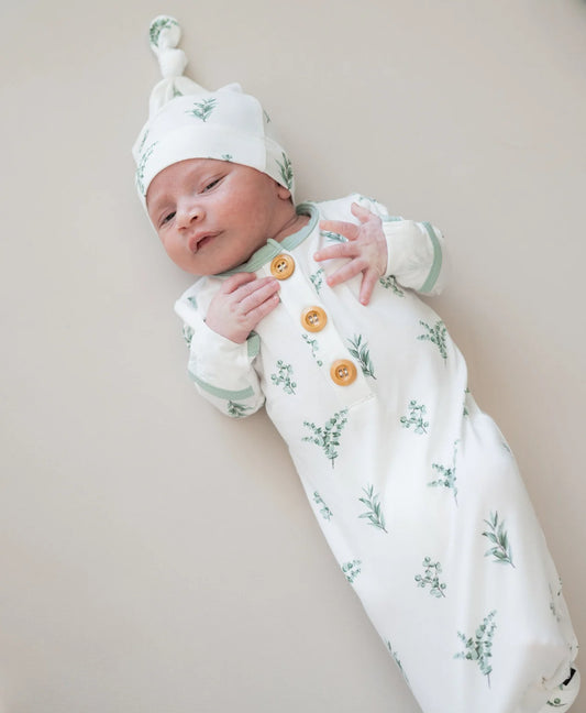 Kyte Baby Knotted Gown with Hat Set in Eucalyptus