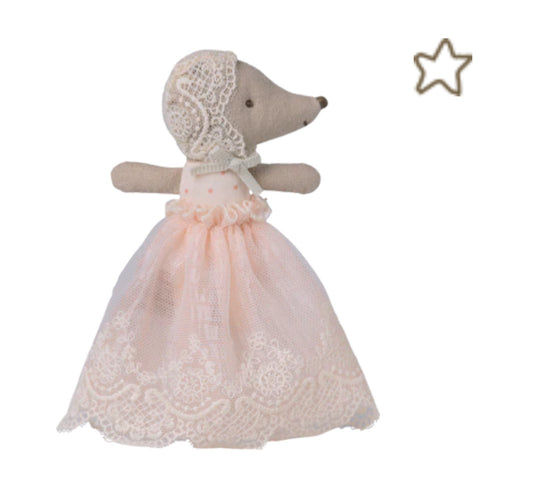 Baby mouse in gown - Powder