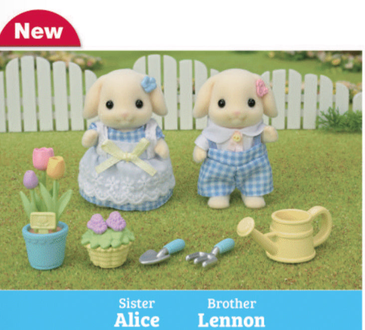 Calico Critter Blossoming Garden Set