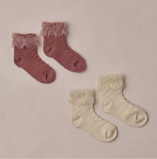Ruﬄe Socks | Ivory, Raspberry