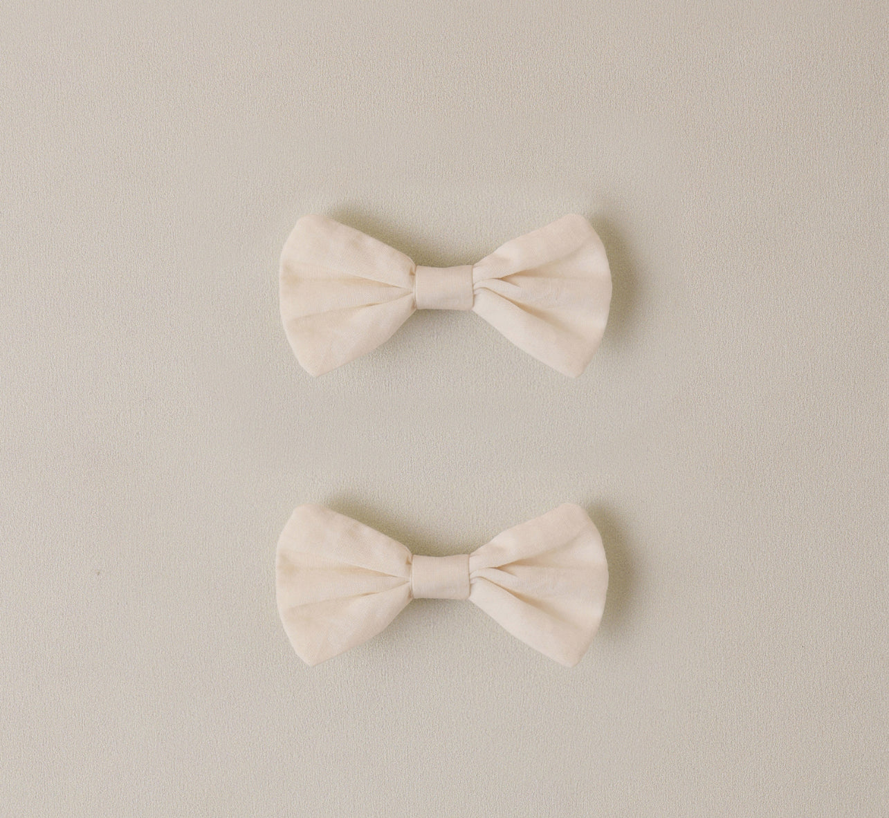 LITTLE BOW CLIPS WHITE