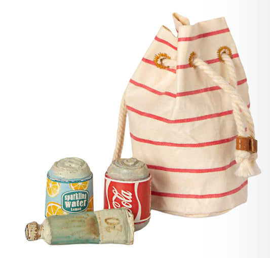 Bag with beach essentials 11-1305-00
