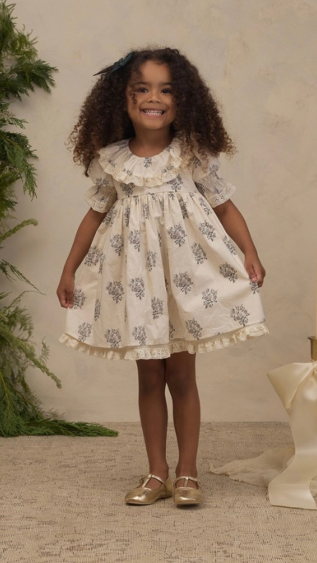 AMELIA DRESS FROST BOUQUET