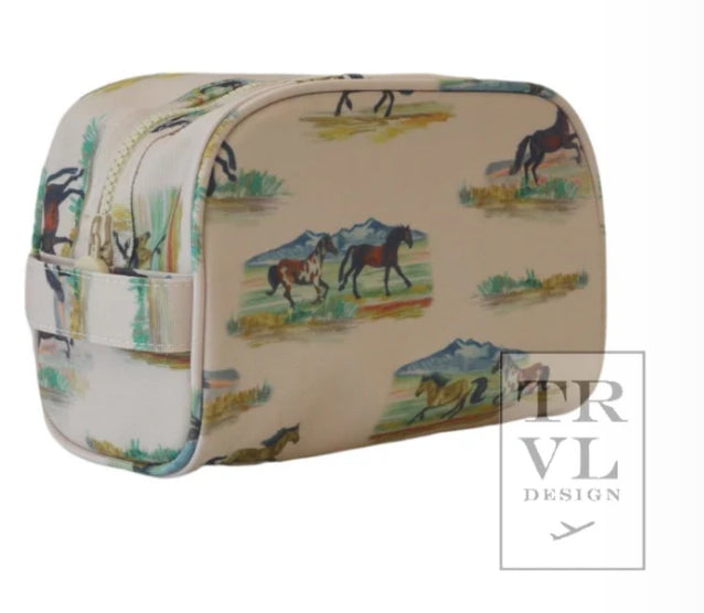 STOW IT - WILD HORSES Dopp Bag