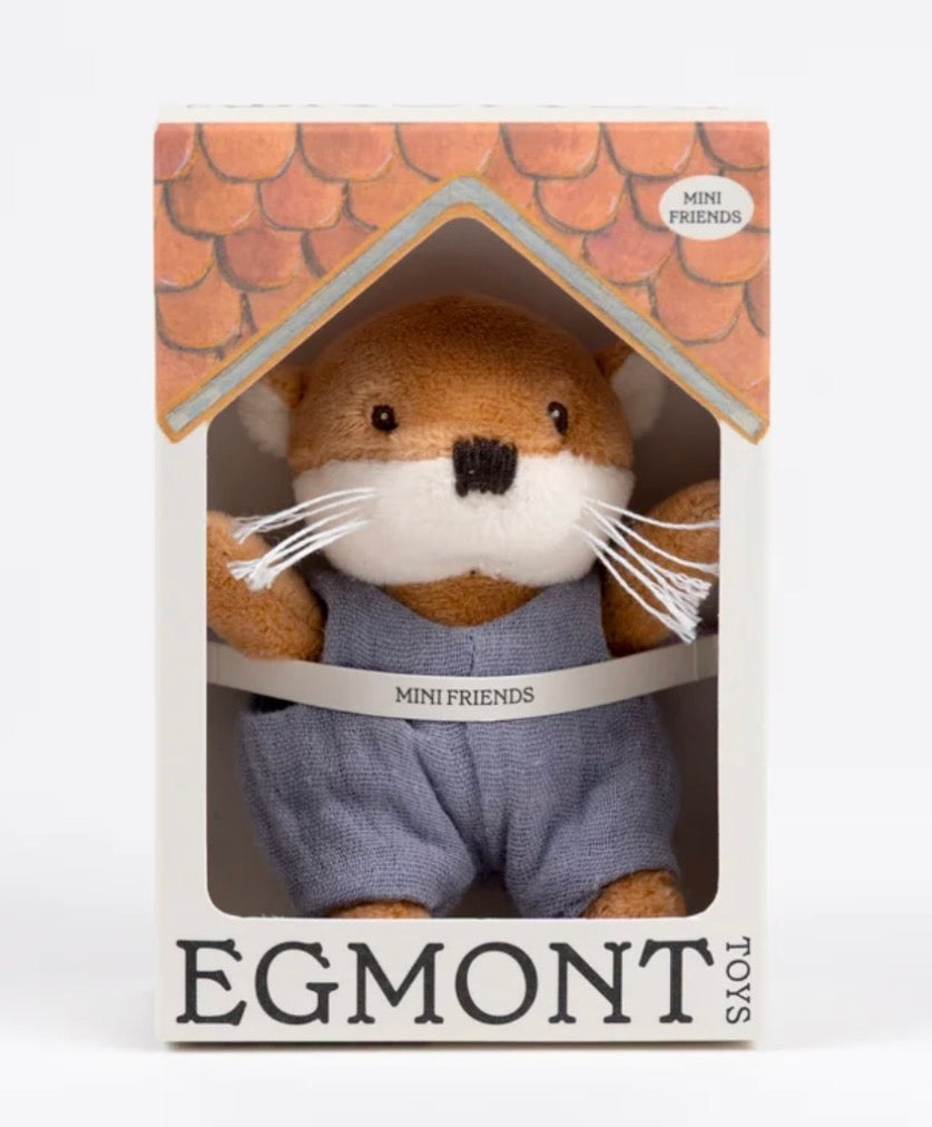 Miniature zelie the otter