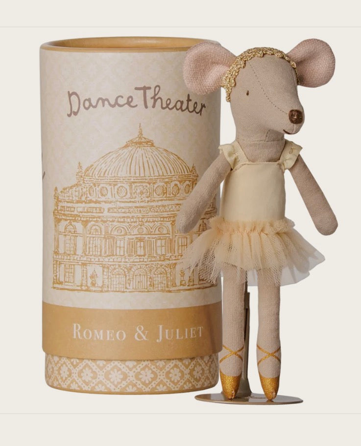 Ballet dancer mouse, Big sister 2026 with magnets