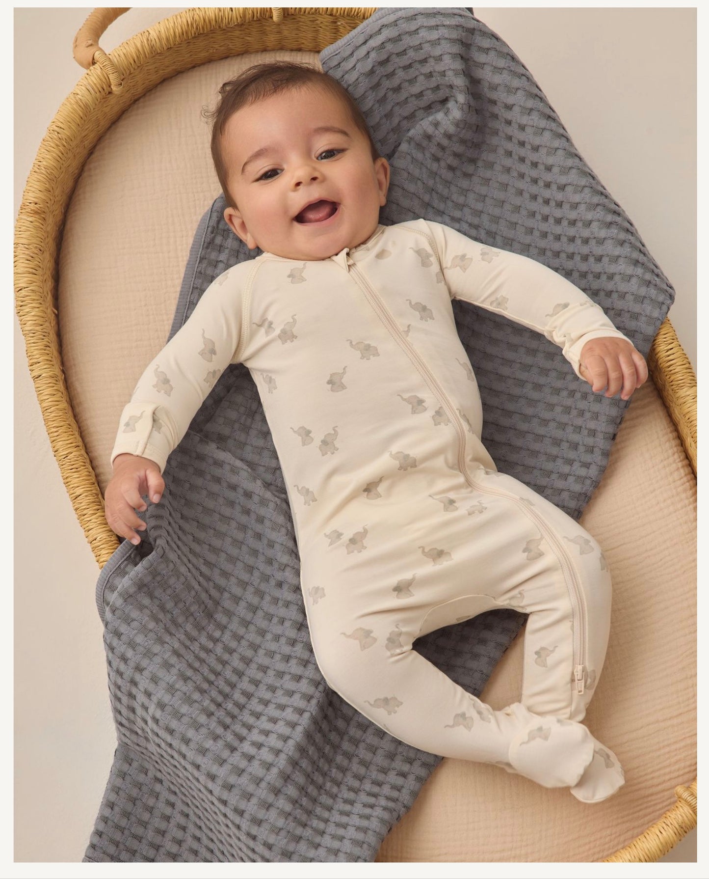 BAMBOO ZIP FOOTIE Elephants