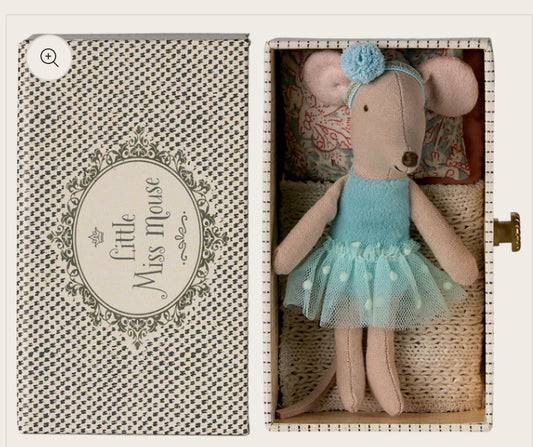 Dance Mouse in Daybed, Little Sister