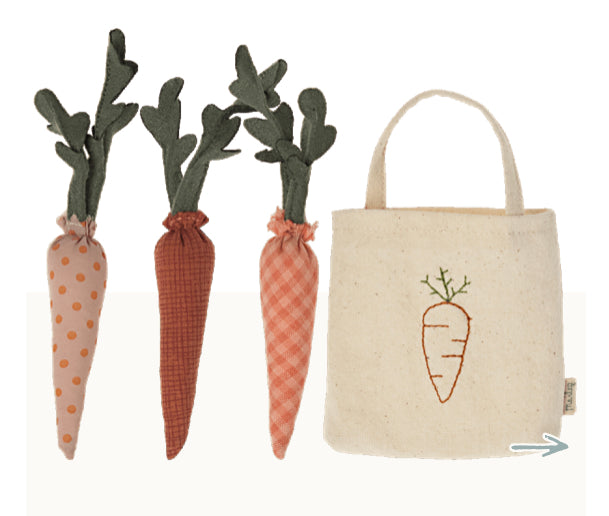 Maileg Carrots in shopping bag - Einstein's Attic